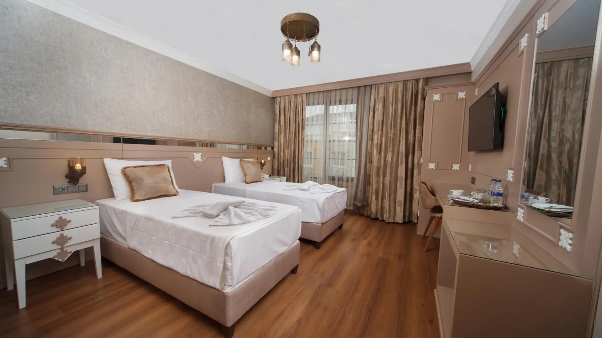 Istanbul Old City Beyazid Belmond Hotel